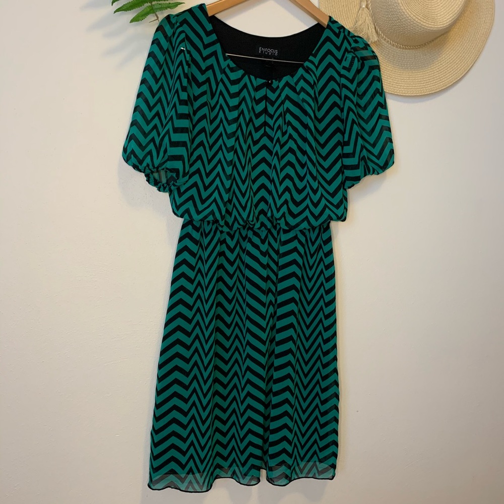 🎁Beautiful Chevron Dress!🎄